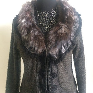 Fur trim black sweater w/crochet "lace" trim